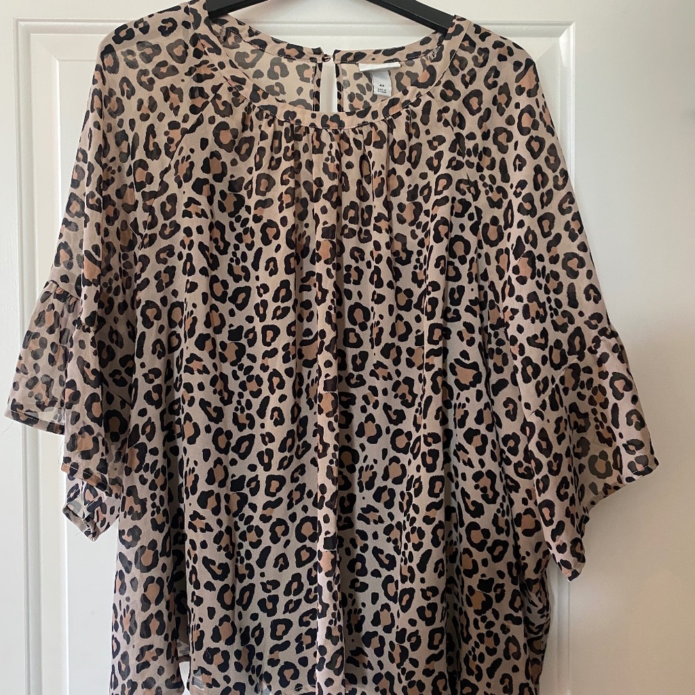 TORRID leopard print top size 00